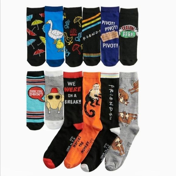 NEW F•R•I•E•N•D•S Friends Themed 12 Days of Socks Gift Set Sock Size 10-13 NWT - Picture 3 of 5